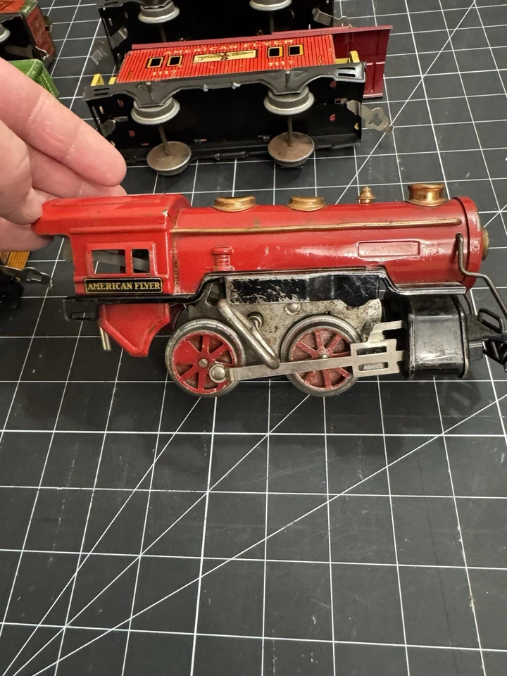 1900-е American Flyer Колея O Заводной Оловянный Поезд Набор с 5 Оловянными Автомобилями и Путями - Изображение 2 из 4