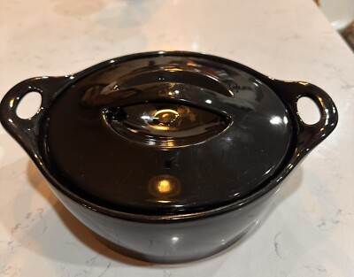 Corning Ware Creations Stoneware Black Round Casserole Dish w Handles 1.5 Quart