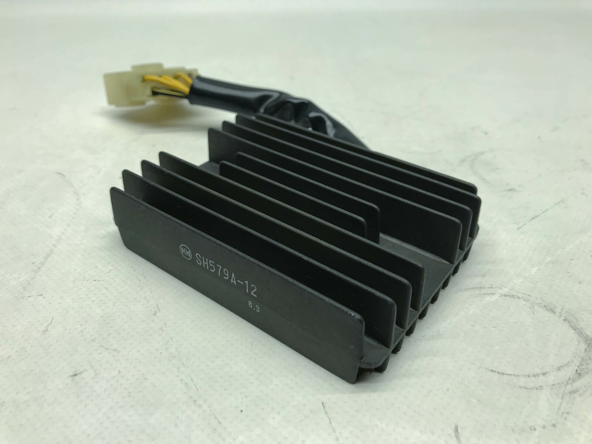 Kawasaki ZX9R C Regler Spannungsregler Rectifier regulator