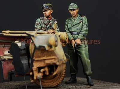 MW22 ALPINE MINIATURES 35147 WSS AFV CREW SET 2 FIGURES  1/35 FIGURE