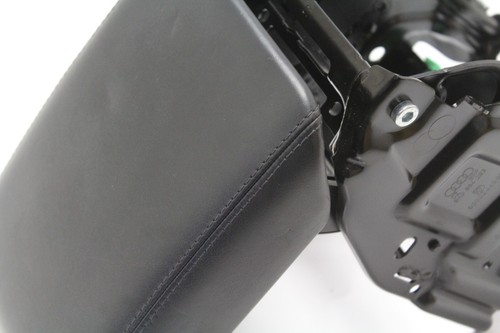 Audi A5 8T Coupe Mittelkonsole Armlehne Mittelarmlehne  8K0864207H 8K0864283 - Bild 2 von 3