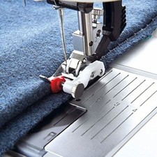 Pfaff Pied pour ourlet invisible avec système IDT™ 820256096 98-694890-00