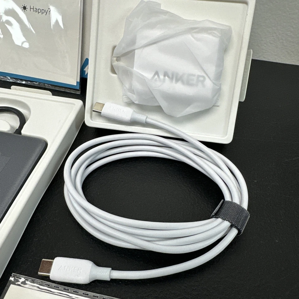 Anker Power 8-in-1 USB-C PD 10Gbps Media Hub Series 5 W USB-C Block & Cable Lot - Image 2 of 4
