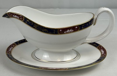 Royal Worcester ''Prince Regent'' GRAVY BOAT & STAND VG+ red blue gold trim