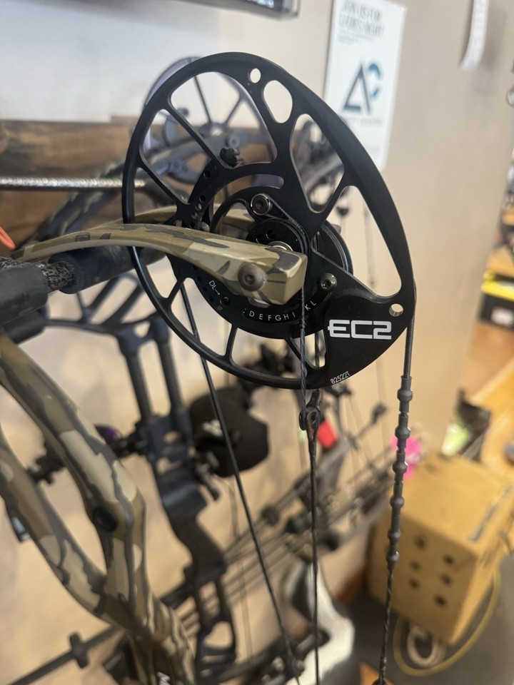 PSE Drive NXT RTS Jousen väri Camo Jousen kätisyys Oikea Jousen