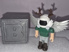 Roblox Jazwares Lord of the Federation Figure White Valkyrie Helmet & Block