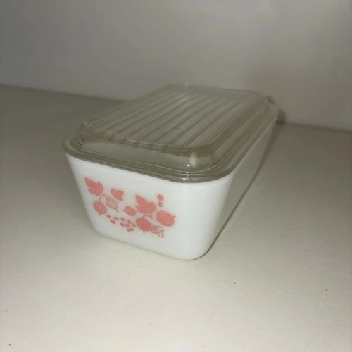 VTG Pyrex Pink Gooseberry 1.5 Pint 0502 Refrigerator Dish With Lid