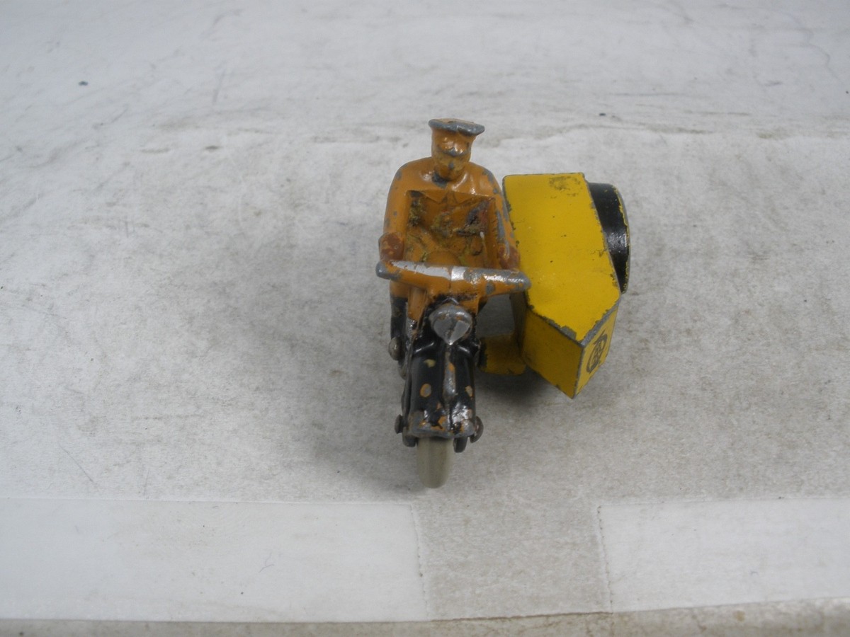 England Dinky Toys #44b PREWAR AA MOTORCYCLE PATROL NICE CONDITION