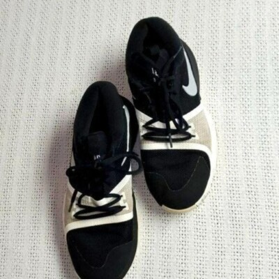 NIKE Zoom Assersion Sz. 7Y Athletic Shoes