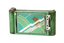 ART DECO LIGHTNING BOLT KODAK PETITE GREEN COQUETTE CAMERA - READ --NR--