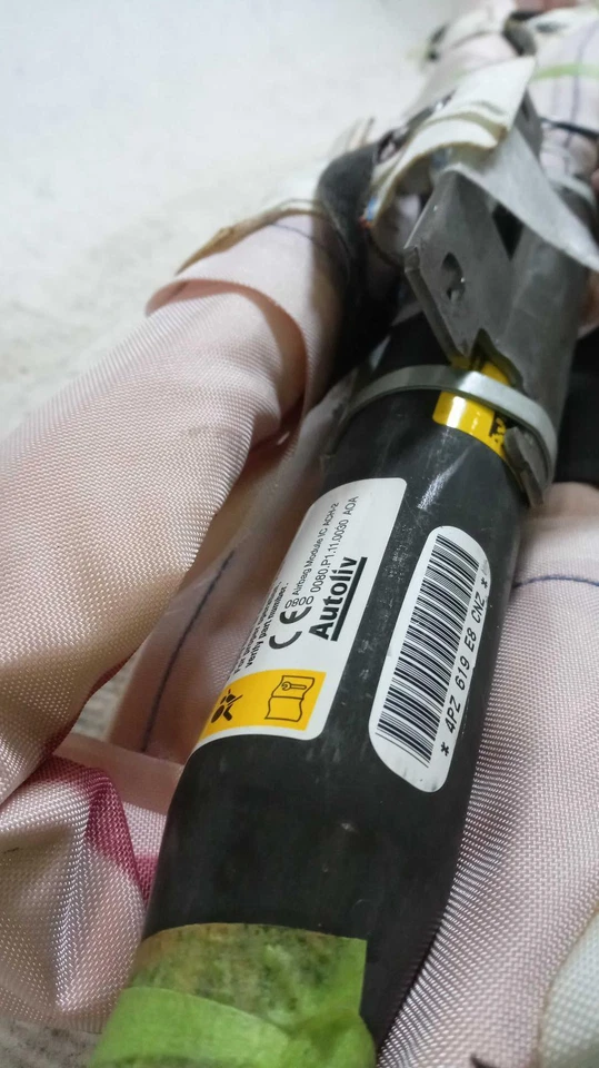 2016 Dodge Caravan Right Curtain Air Bag 589719 - 140K Miles - Used - Image 2 of 3