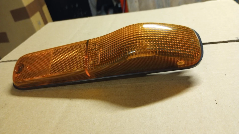 Isuzu VFR / FSR Puerta Derecha Señal de Giro Luz / Conjunto de Lámpara Foto 3 de 4