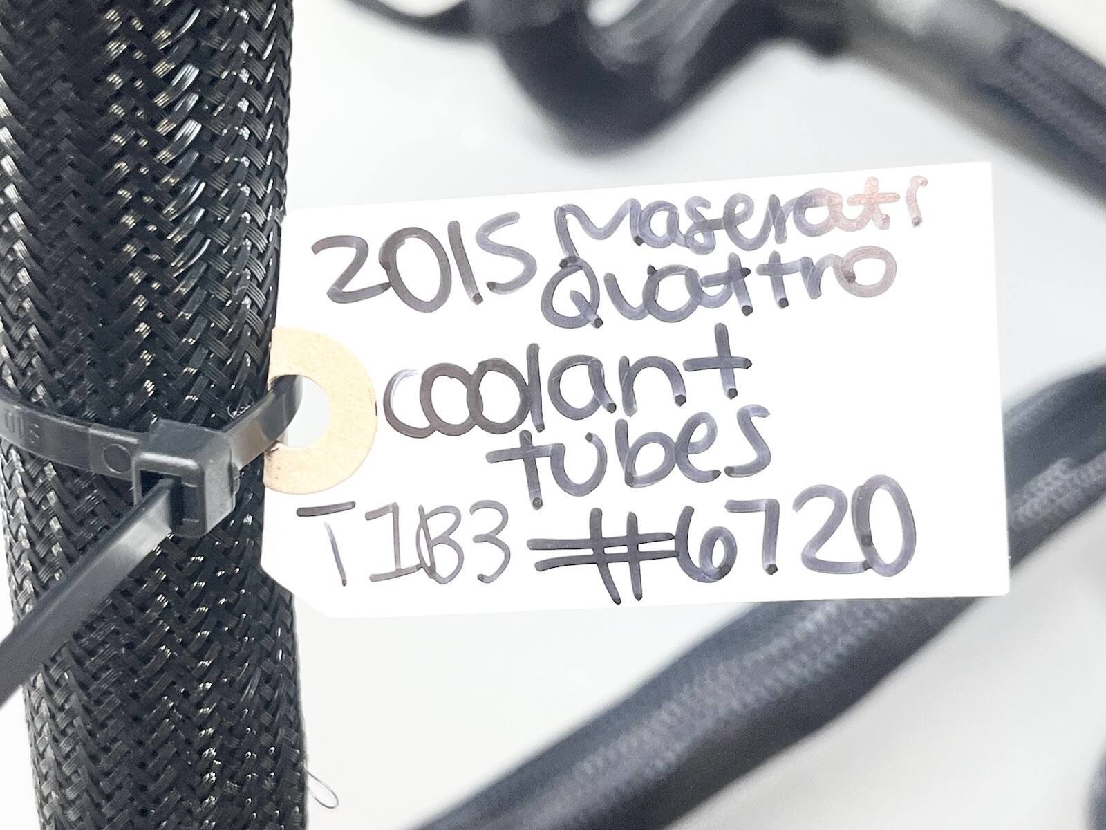 Maserati Ghibli 2014-2020 Hose pipe