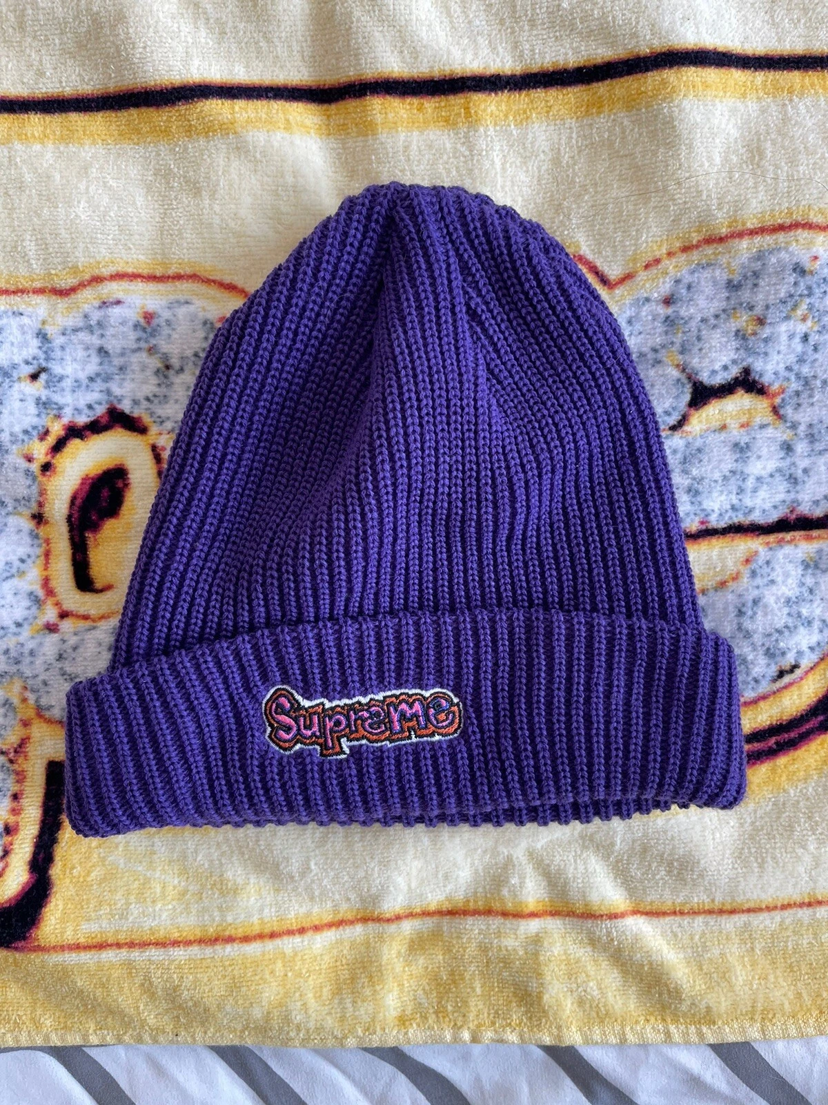 Supreme Gonz Beanie violet 100 % authentique