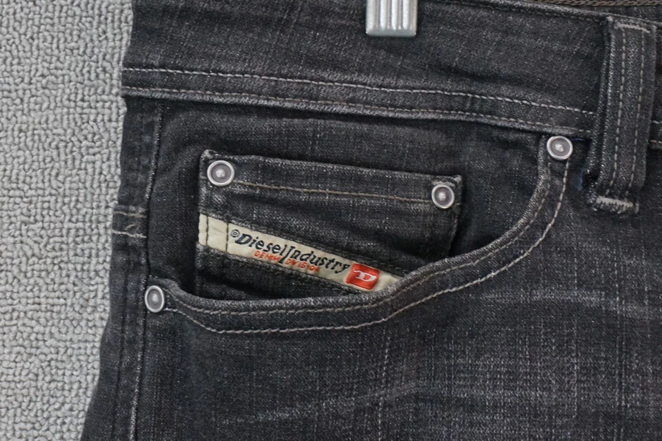 Jeans Diesel Para Hombre 33x32 Negro Viker Regular Recto 5 Bolsillos Botón Mosca EE. UU. Foto 4 de 4