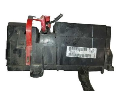 1998 DODGE STRATUS Fuse Box Junction Block Assembly Engine OEM