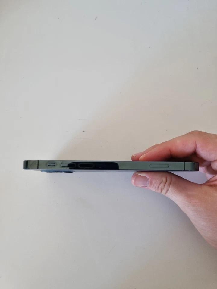 Apple iPhone 12 Pro - 256GB - Pacific Blue (Network Unlocked) Excellent Conditon - Image 4 of 4