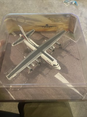 Corgi 1/144 Lockheed L-100 Hercules, Delta Air Lines USA 1966 #AA31310.
