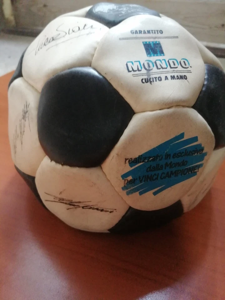 Pallone Autografato Calcio Mondo Vinci Campione Italia 90 Fifa Ferrero - Immagine 2 di 4