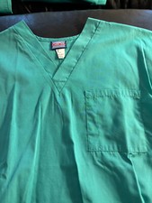 Cherokee Scrubs shirt size M new no tags blue Aquamarine Studio wardrobe auction