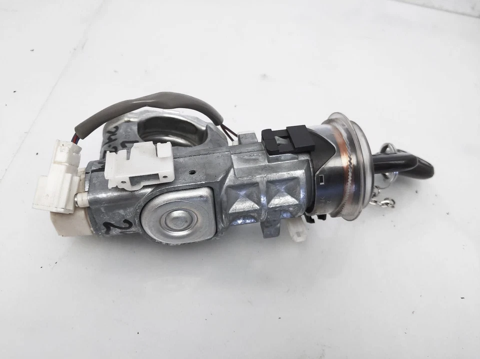 Cilindro de bloqueo de encendido de transmisión manual Subaru Impreza 2011-2014 con llave 57491Fg710 Foto 4 de 4