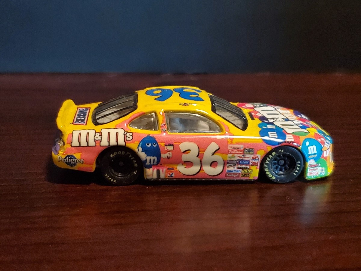 ミニカー Hot Wheels NASCAR 36 M&M's 1:64 2002 Hot Wheels Racing #36 Ken Schrader M&M's Global Color