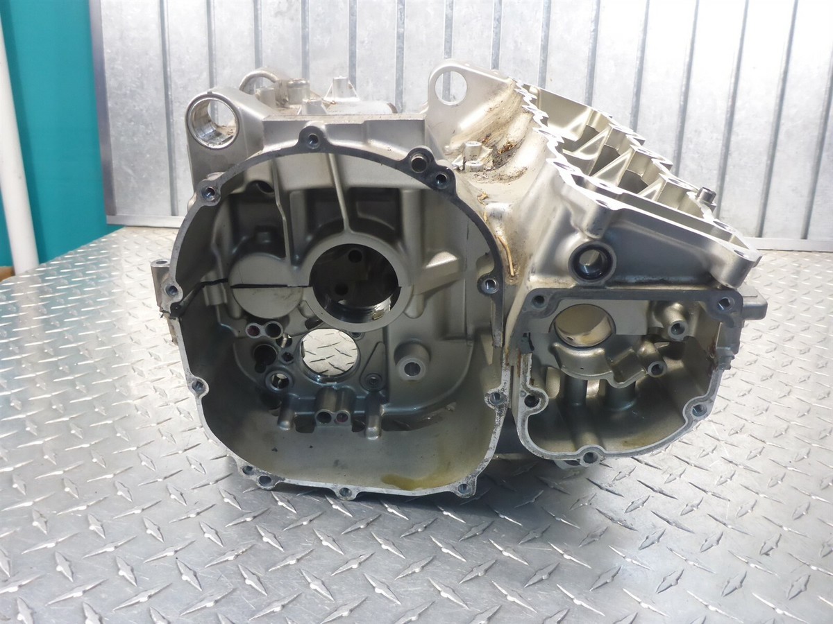 98 Kawasaki Ninja ZX900 ZX 900 C Engine Motor Crankcase Cases