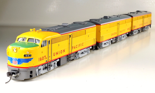 OMI HO Scale BRASS UNION PACIFIC UP ALCO FA/FB/FB Set Powered C/P OB EXCELLENT