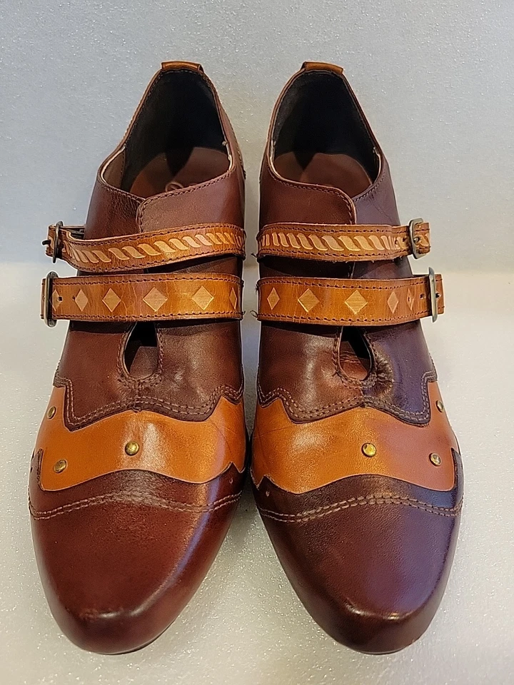 Elite By Corkys Botines Mary Jane Cuero Tachonado Talla 8 Foto 3 de 4