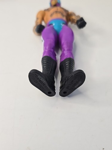 WWF WWE Rey Mysterio World Wrestling 6” Action Figure 2018 Mattel - Picture 6 of 7