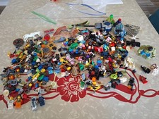 LEGO Minifigs 1 Lb 8 oz Lot Figures Heads Torsos Weapons Small Parts Mixed Bulk