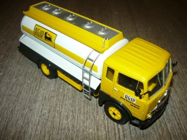 FIAT 643N CAMION CISTERNA AGIP AUTOMODELLO COLLEZIONE MODEL TRUCK SCALA 1/43 - Immagine 3 di 4