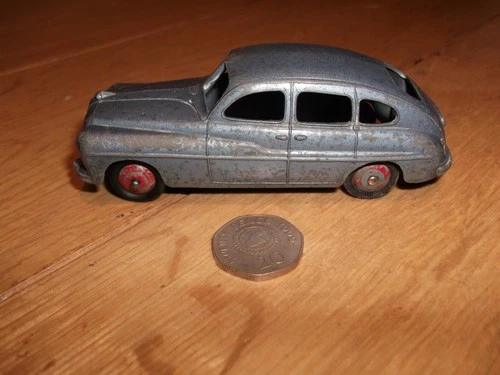 FRENCH DINKY TOYS FORD VEDETTE 49 CAR No 24Q VINTAGE DIECAST FRANCE