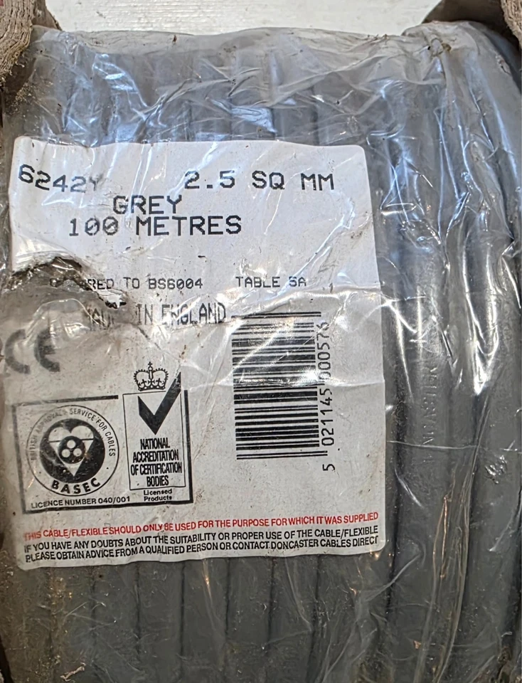 2.5mm Twin and Earth Mains Cable - (Red and Black Old Colours) 6242Y - per Metre - Image 3 of 4