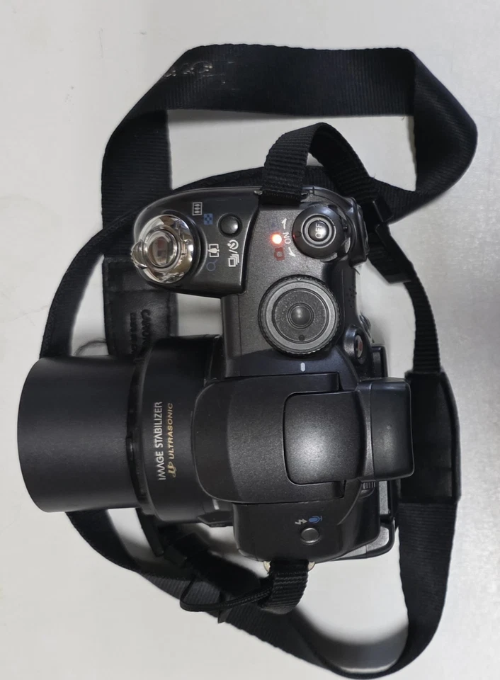 Canon PowerShot S3 IS 6.0MP Digital Camera Powers On LCD Works Sold As Is Parts - Image 2 of 4