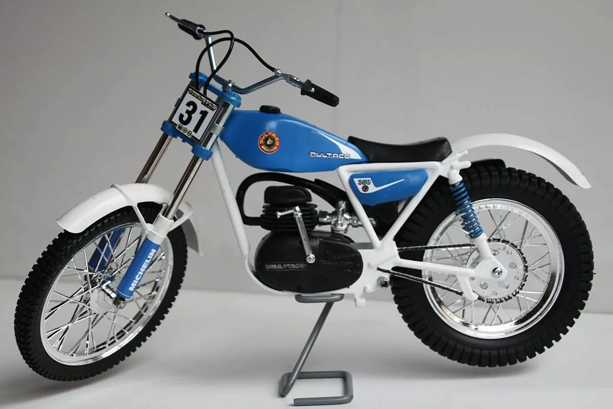 BULTACO SHERPA 199B 1 6 SCALE DIE CAST BULTACO SHERPA 350 199B SCALE 1 6 REPLIC
