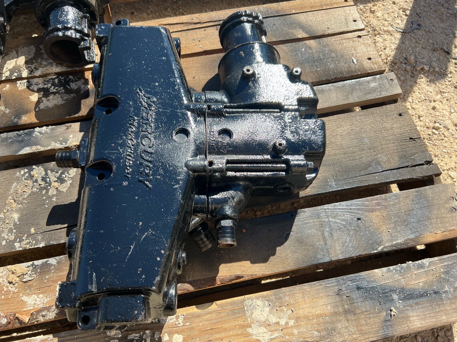 OEM Exhaust Manifolds MerCruiser GM V8 5.0 5.7 MPi Dry Joint Marine