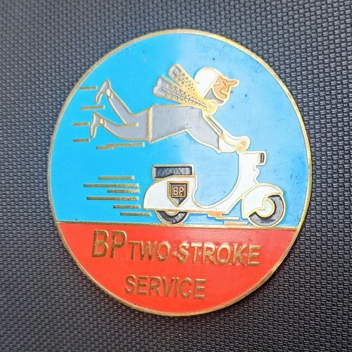 Vintage BP Oli Vespa Iklan Logo Emblem Badge Placca Plakette LG126 - Picture 2 of 5