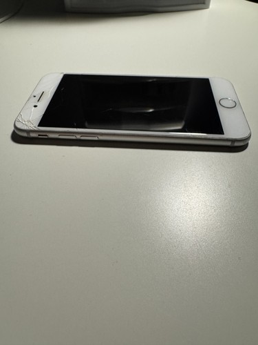 Apple iPhone 8 64GB White MQ6H2VC/A - Unlocked - Poor Condition - Battery 88% - Photo 18 sur 21