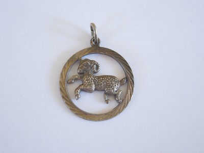 Small Vintage 835 Silver Pendant Zodiac Sign Aries 2.4 G/2.9 X 2.1 Cm