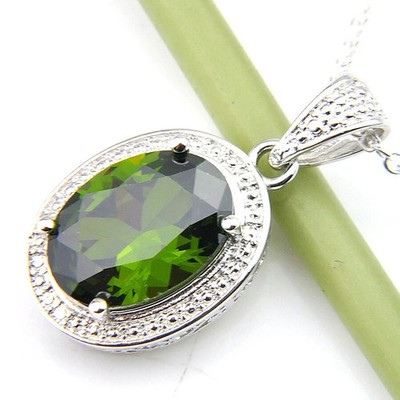 5.00Ct Oval Cut Natural Emerald Gemstone 14K White Gold Luxurious Pendant