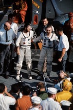 JAMES LOVELL AND FRANK BORMAN ABOARD USS WASP FOLLOWING GEMINI VII 196 4X6 PHOTO