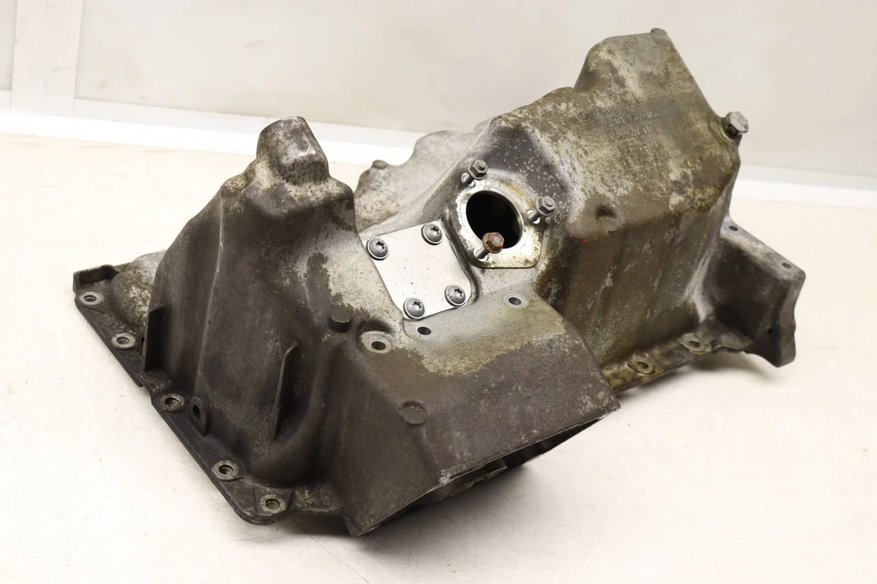 2016 BMW 328I 2.0L - Motor OIL PAN 7601942 - Imagem 2 de 4