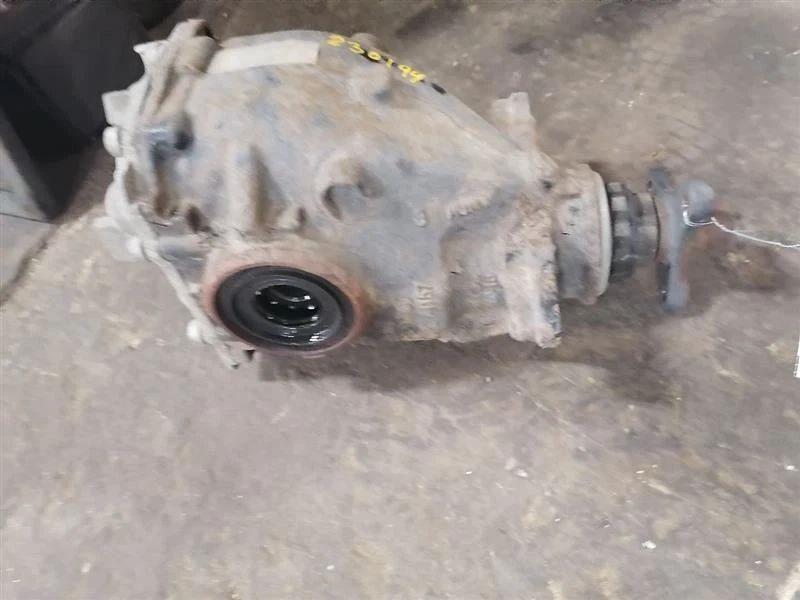 Differential Carrier Rear AWD Automatic Transmission Fits 12-18 BMW 320i 1131137 - Image 3 of 4