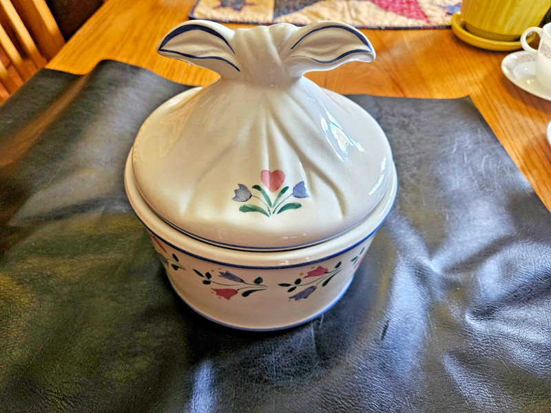 Vintage RB Bernarda Portugal Lidded Jar Ceramic Sugar Bowl Canister Tulip 2556