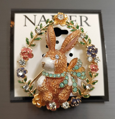 New Napier Gold Tone Simulated Crystal Easter Bunny Rabbit Floral Pin