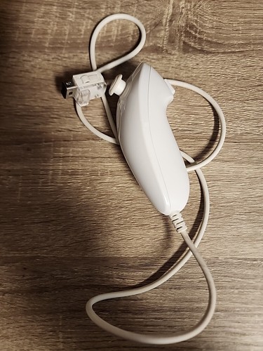 Nintendo Wii Nunchuck OEM white - Picture 2 of 3