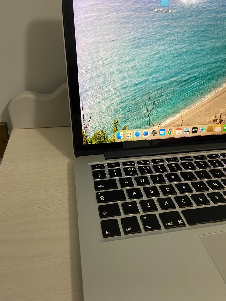 Macbook pro retina 2015 argento MacOs  - Immagine 2 di 4
