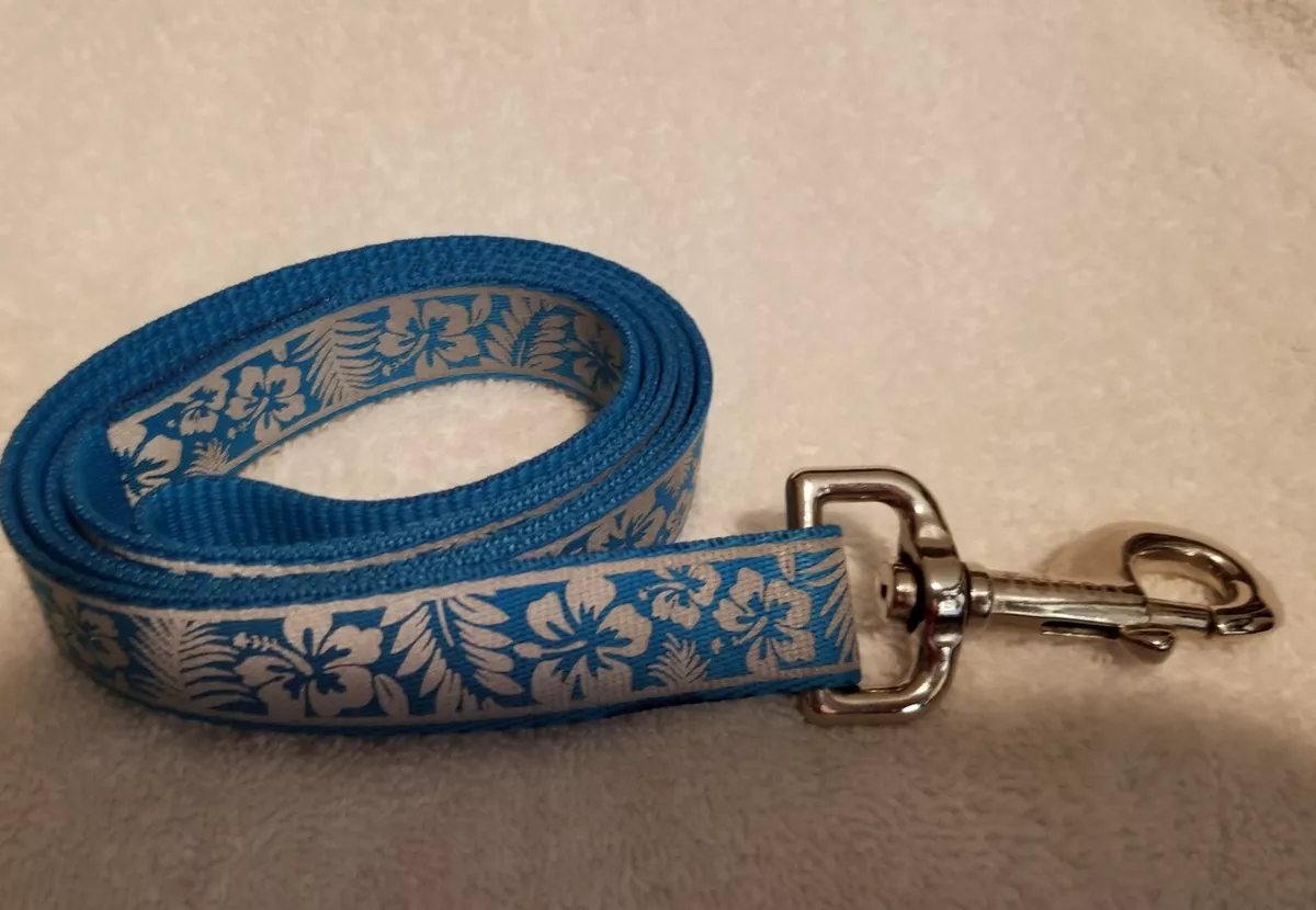 Frisco reflective tape 2025 retractable dog leash