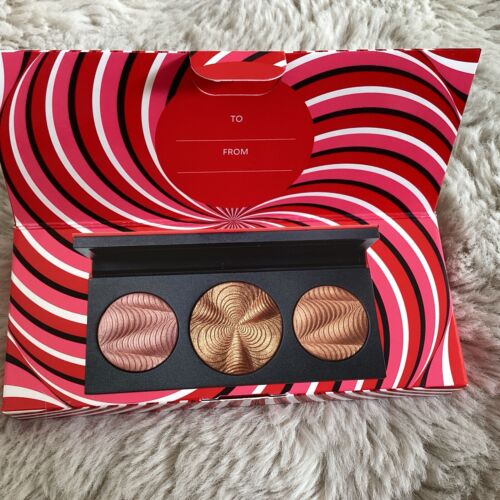 Mac Step Bright Up Extra Dimension Skinfinish Palette (Medium/Deep) - Picture 3 of 3